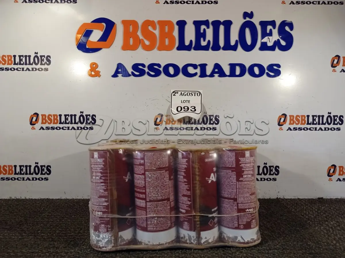 LOTE 093 - 12 LATAS DE TINNER MARCA ANJO 900ML CADA. (NO ESTADO) ATENÇÃO! FAZER A VISITAÇÃO ANTES DE ARREMATAR, NÃO SABEMOS SE FUNCIONA. LEILÃO NÃO TEM GARANTIA E NEM DEVOLUÇÃO, SUJEITO A POSSÍVEIS AVARIAS VISÍVEIS/OCULTAS E/OU AUSÊNCIA DE COMPONENTES.