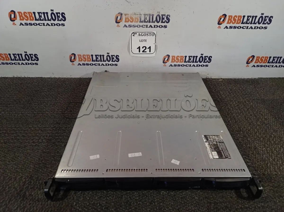 LOTE 121 - 01 SERVIDOR MARCA IOMEGA MODELO EMC2. (NO ESTADO) ATENÇÃO! FAZER A VISITAÇÃO ANTES DE ARREMATAR, NÃO SABEMOS SE FUNCIONA. LEILÃO NÃO TEM GARANTIA E NEM DEVOLUÇÃO, SUJEITO A POSSÍVEIS AVARIAS VISÍVEIS/OCULTAS E/OU AUSÊNCIA DE COMPONENTES.