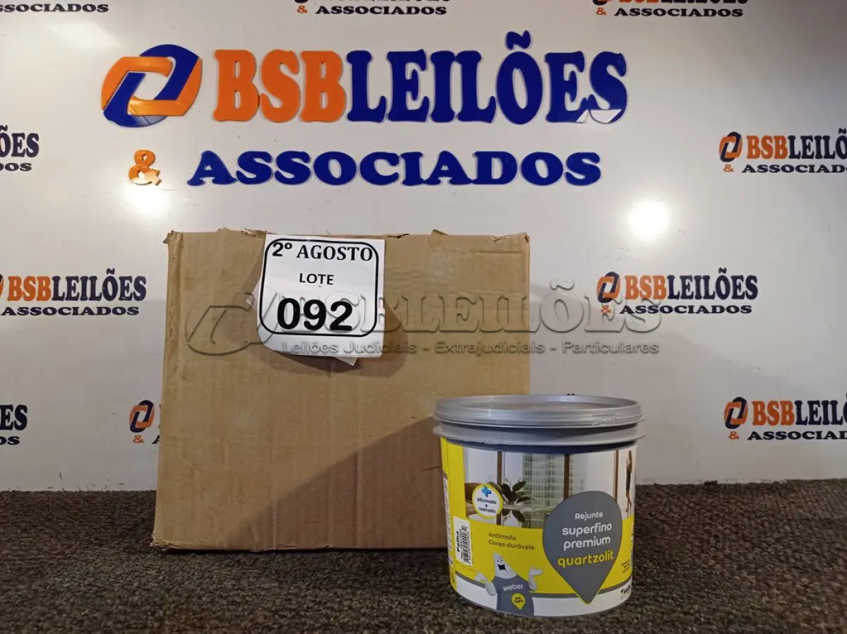 LOTE 092 - 04 POTES DE REJUNTE SUPERFINO PREMIUM QUARTZOLIT DE 2KG CADA. (NO ESTADO) ATENÇÃO! FAZER A VISITAÇÃO ANTES DE ARREMATAR, NÃO SABEMOS SE FUNCIONA. LEILÃO NÃO TEM GARANTIA E NEM DEVOLUÇÃO, SUJEITO A POSSÍVEIS AVARIAS VISÍVEIS/OCULTAS E/OU AUSÊNCIA DE COMPONENTES.