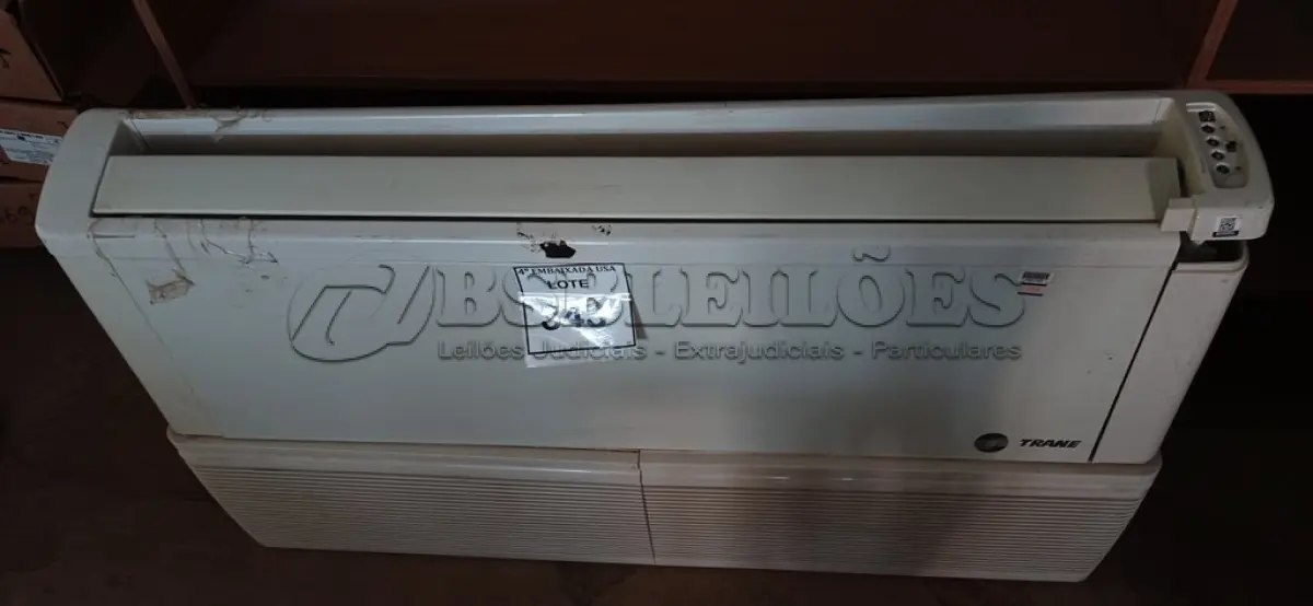 LOTE 343 - 01 EVAPORADORA DE 12.000BTUS MARCA TRANE (AIR CONDITIONER). (NO ESTADO EM QUE SE ENCONTRA. SUJEITO A AVARIAS OCULTAS/VISÍVEIS.) AV9485L