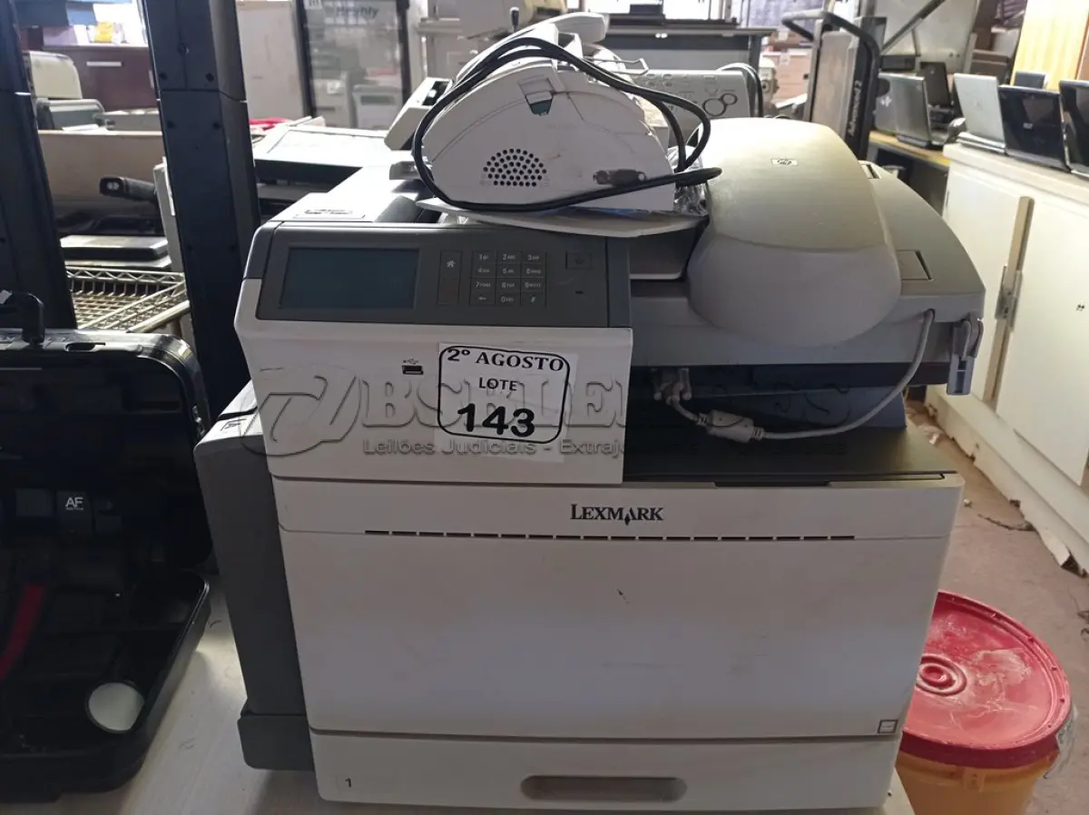 LOTE 143 - 01 IMPRESSORA LEXMARK MODELO C950DE COLORIDA COM ENTRADA USB, 01 SCANNER E 02 APARELHOS DE FAX. (NO ESTADO) ATENÇÃO! FAZER A VISITAÇÃO ANTES DE ARREMATAR, NÃO SABEMOS SE FUNCIONA. LEILÃO NÃO TEM GARANTIA E NEM DEVOLUÇÃO, SUJEITO A POSSÍVEIS AVARIAS VISÍVEIS/OCULTAS E/OU AUSÊNCIA DE COMPONENTES.