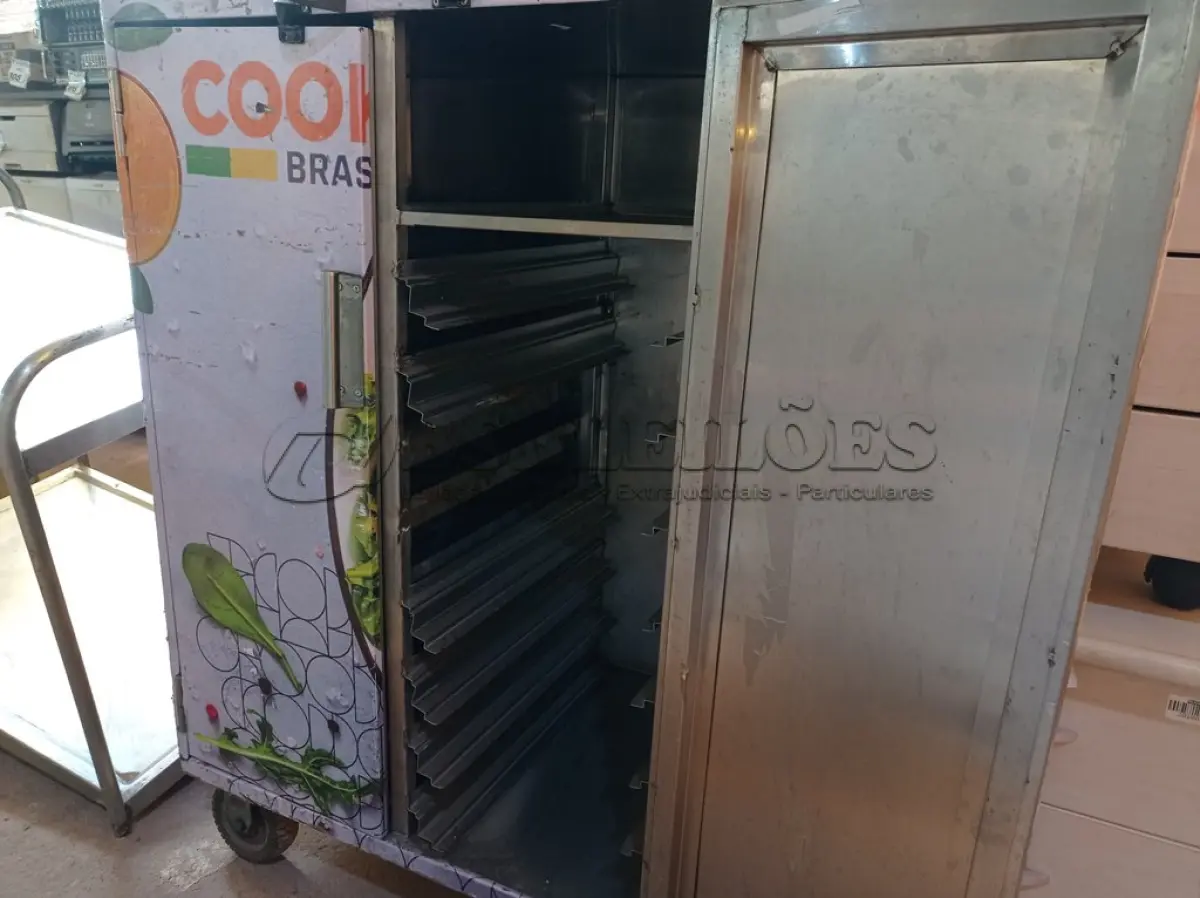 LOTE 250 - 01 CARRINHO PARA FRIOS EM INOX. (NO ESTADO) ATENÇÃO! FAZER A VISITAÇÃO ANTES DE ARREMATAR, NÃO SABEMOS SE FUNCIONA. LEILÃO NÃO TEM GARANTIA E NEM DEVOLUÇÃO, SUJEITO A POSSÍVEIS AVARIAS VISÍVEIS/OCULTAS E/OU AUSÊNCIA DE COMPONENTES.