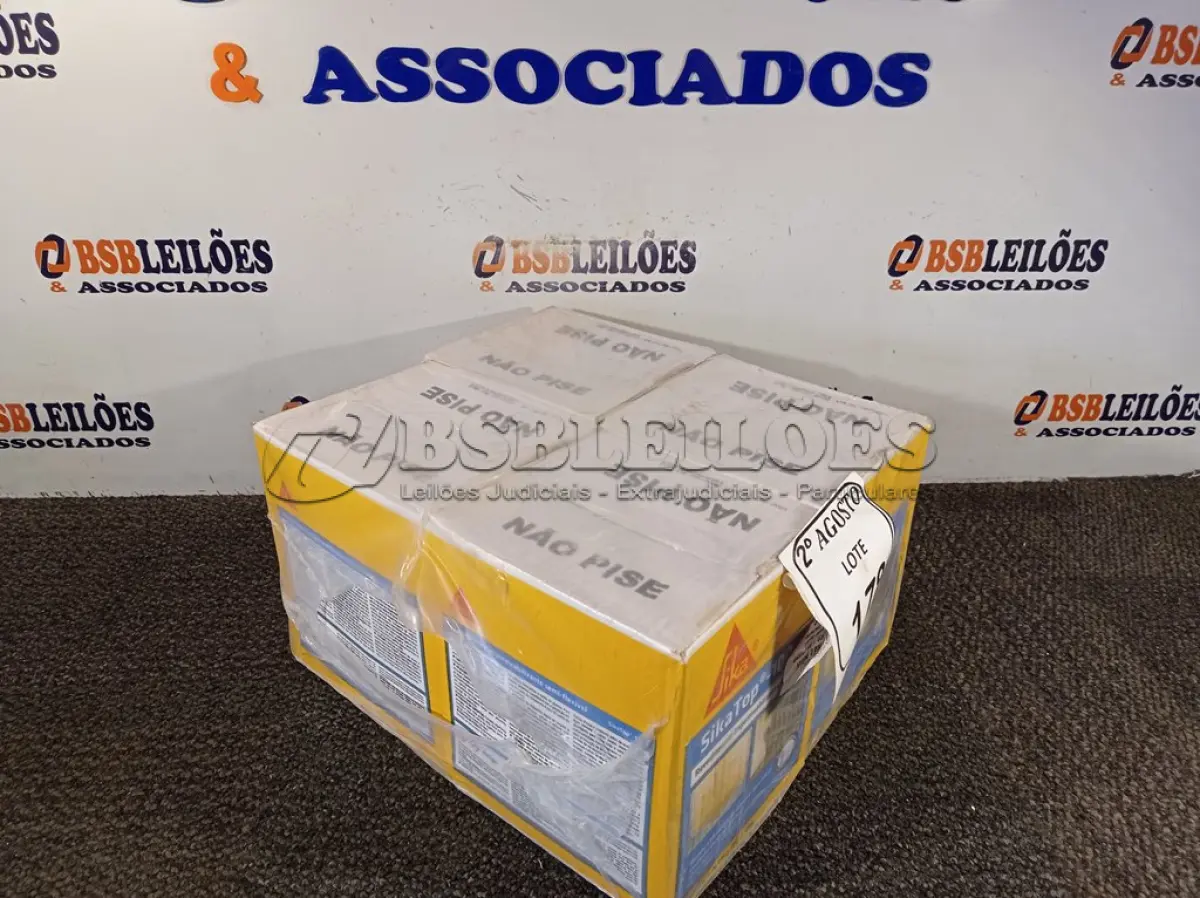 LOTE 178 - 04 CAIXAS SIKATOP-100 REVESTIMENTO IMPERMEABILIZANTE SEMI-FLEXIVEL DE 4KG CADA. (NO ESTADO) ATENÇÃO! FAZER A VISITAÇÃO ANTES DE ARREMATAR, NÃO SABEMOS SE FUNCIONA. LEILÃO NÃO TEM GARANTIA E NEM DEVOLUÇÃO, SUJEITO A POSSÍVEIS AVARIAS VISÍVEIS/OCULTAS E/OU AUSÊNCIA DE COMPONENTES.