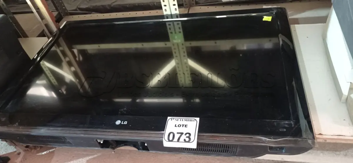 LOTE 073 - 01 TV MARCA LG MODELO 47LH45ED 47 POLEGADAS. (NO ESTADO) ATENÇÃO! FAZER A VISITAÇÃO ANTES DE ARREMATAR, NÃO SABEMOS SE FUNCIONA. LEILÃO NÃO TEM GARANTIA E NEM DEVOLUÇÃO, SUJEITO A POSSÍVEIS AVARIAS VISÍVEIS/OCULTAS E/OU AUSÊNCIA DE COMPONENTES.