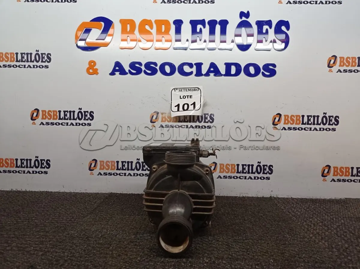 LOTE 101 - 01 BOMBA D’ÁGUA. (NO ESTADO) ATENÇÃO! FAZER A VISITAÇÃO ANTES DE ARREMATAR, NÃO SABEMOS SE FUNCIONA. LEILÃO NÃO TEM GARANTIA E NEM DEVOLUÇÃO, SUJEITO A POSSÍVEIS AVARIAS VISÍVEIS/OCULTAS E/OU AUSÊNCIA DE COMPONENTES.