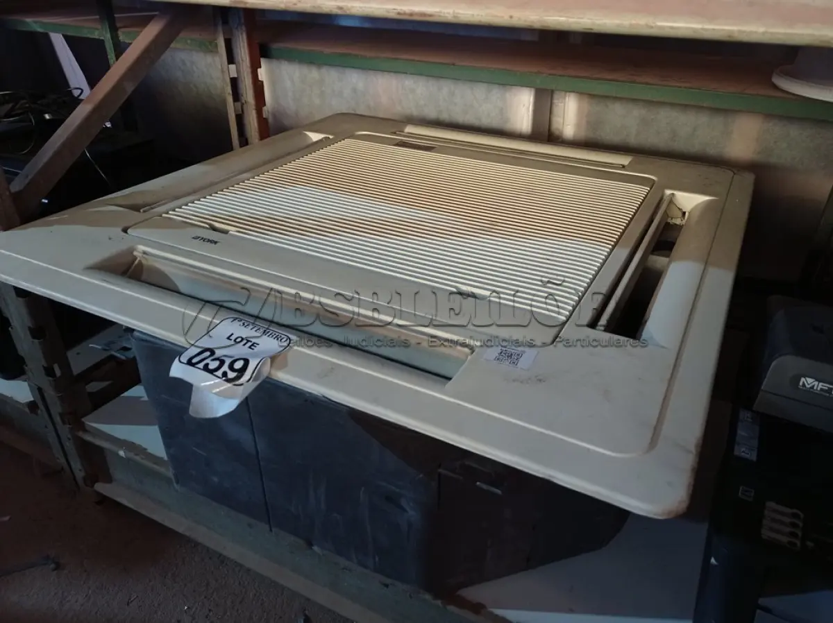 LOTE 059 - 01 EVAPORADORA DE TETO K7 MARCA YORK. (NO ESTADO) ATENÇÃO! FAZER A VISITAÇÃO ANTES DE ARREMATAR, NÃO SABEMOS SE FUNCIONA. LEILÃO NÃO TEM GARANTIA E NEM DEVOLUÇÃO, SUJEITO A POSSÍVEIS AVARIAS VISÍVEIS/OCULTAS E/OU AUSÊNCIA DE COMPONENTES.