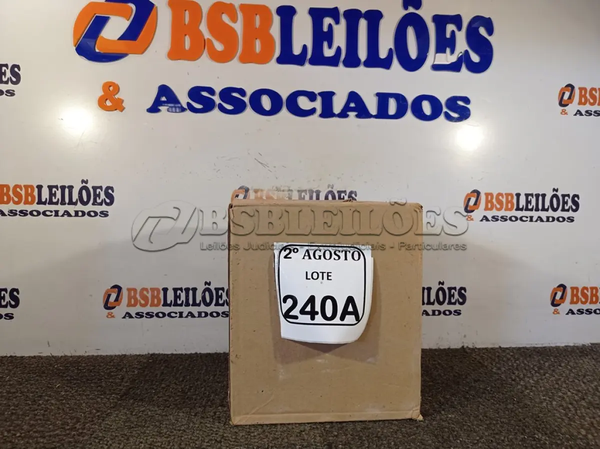 LOTE 240 - 01 CAIXA COM 12UNIDADES DE PU NA COR PRETO. (NO ESTADO) ATENÇÃO! FAZER A VISITAÇÃO ANTES DE ARREMATAR, NÃO SABEMOS SE FUNCIONA. LEILÃO NÃO TEM GARANTIA E NEM DEVOLUÇÃO, SUJEITO A POSSÍVEIS AVARIAS VISÍVEIS/OCULTAS E/OU AUSÊNCIA DE COMPONENTES.