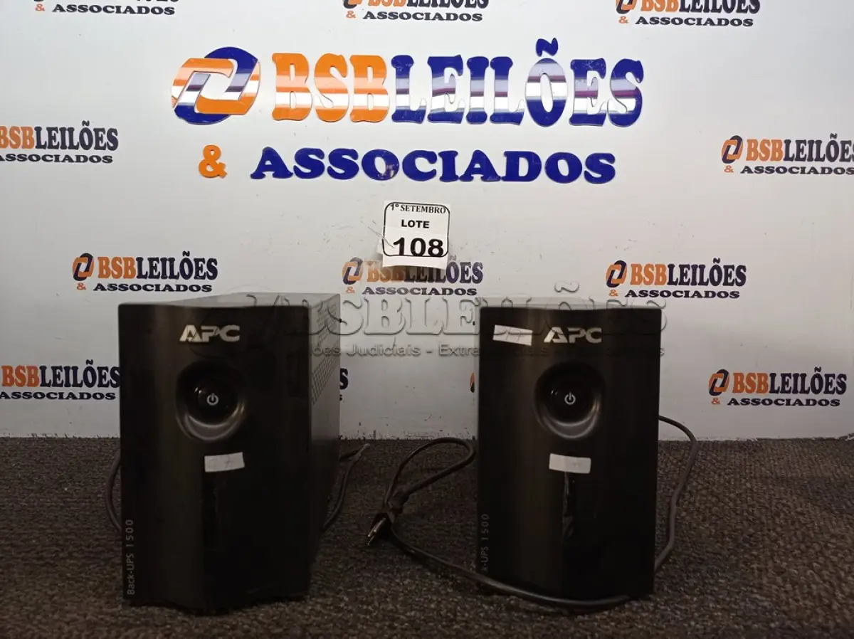 LOTE 108 - 02 NOBREAKS MARCA APC V1500W CADA. (NO ESTADO) ATENÇÃO! FAZER A VISITAÇÃO ANTES DE ARREMATAR, NÃO SABEMOS SE FUNCIONA. LEILÃO NÃO TEM GARANTIA E NEM DEVOLUÇÃO, SUJEITO A POSSÍVEIS AVARIAS VISÍVEIS/OCULTAS E/OU AUSÊNCIA DE COMPONENTES.