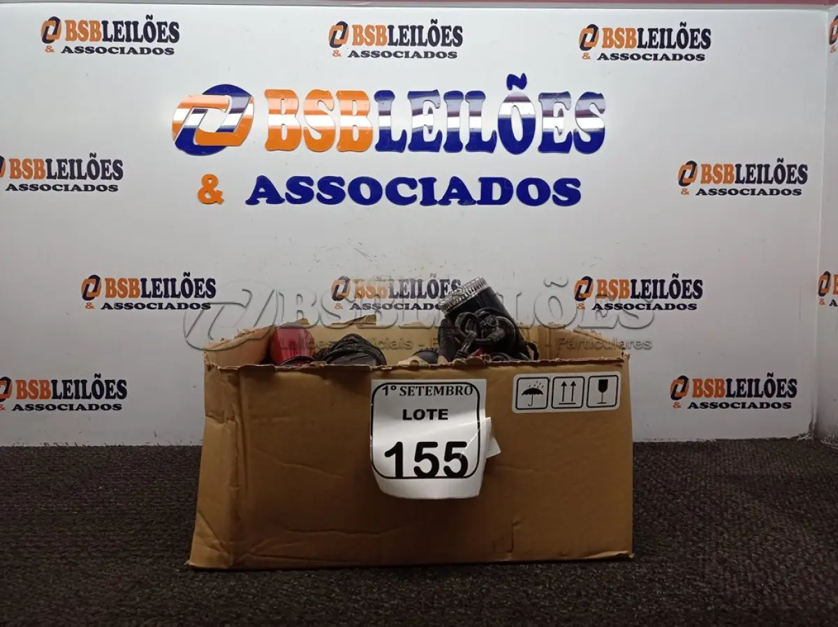 LOTE 155 - 01 LOTE COM DIVERSOS APARELHOS DE BELEZA. (NO ESTADO) ATENÇÃO! FAZER A VISITAÇÃO ANTES DE ARREMATAR, NÃO SABEMOS SE FUNCIONA. LEILÃO NÃO TEM GARANTIA E NEM DEVOLUÇÃO, SUJEITO A POSSÍVEIS AVARIAS VISÍVEIS/OCULTAS E/OU AUSÊNCIA DE COMPONENTES.