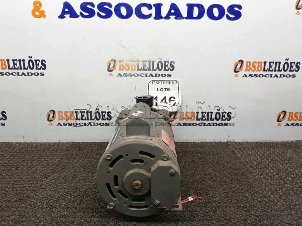LOTE 146 - 01 MOTO BOMBA 1/2CV MONOFÁSICO. (NO ESTADO) ATENÇÃO! FAZER A VISITAÇÃO ANTES DE ARREMATAR, NÃO SABEMOS SE FUNCIONA. LEILÃO NÃO TEM GARANTIA E NEM DEVOLUÇÃO, SUJEITO A POSSÍVEIS AVARIAS VISÍVEIS/OCULTAS E/OU AUSÊNCIA DE COMPONENTES.