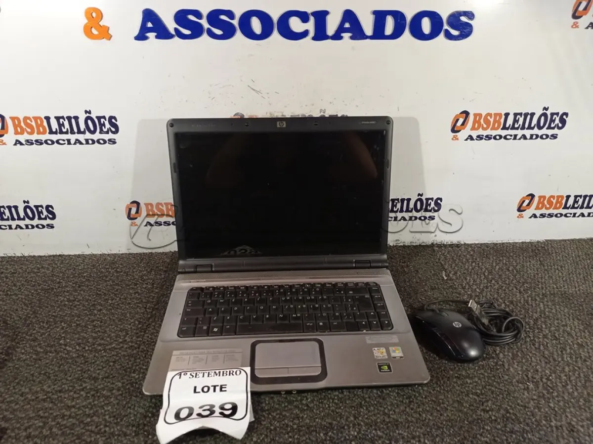 LOTE 039 - 01 NOTEBOOK MARCA HP SEM FONTE COM MOUSE. (NO ESTADO) ATENÇÃO! FAZER A VISITAÇÃO ANTES DE ARREMATAR, NÃO SABEMOS SE FUNCIONA. LEILÃO NÃO TEM GARANTIA E NEM DEVOLUÇÃO, SUJEITO A POSSÍVEIS AVARIAS VISÍVEIS/OCULTAS E/OU AUSÊNCIA DE COMPONENTES.