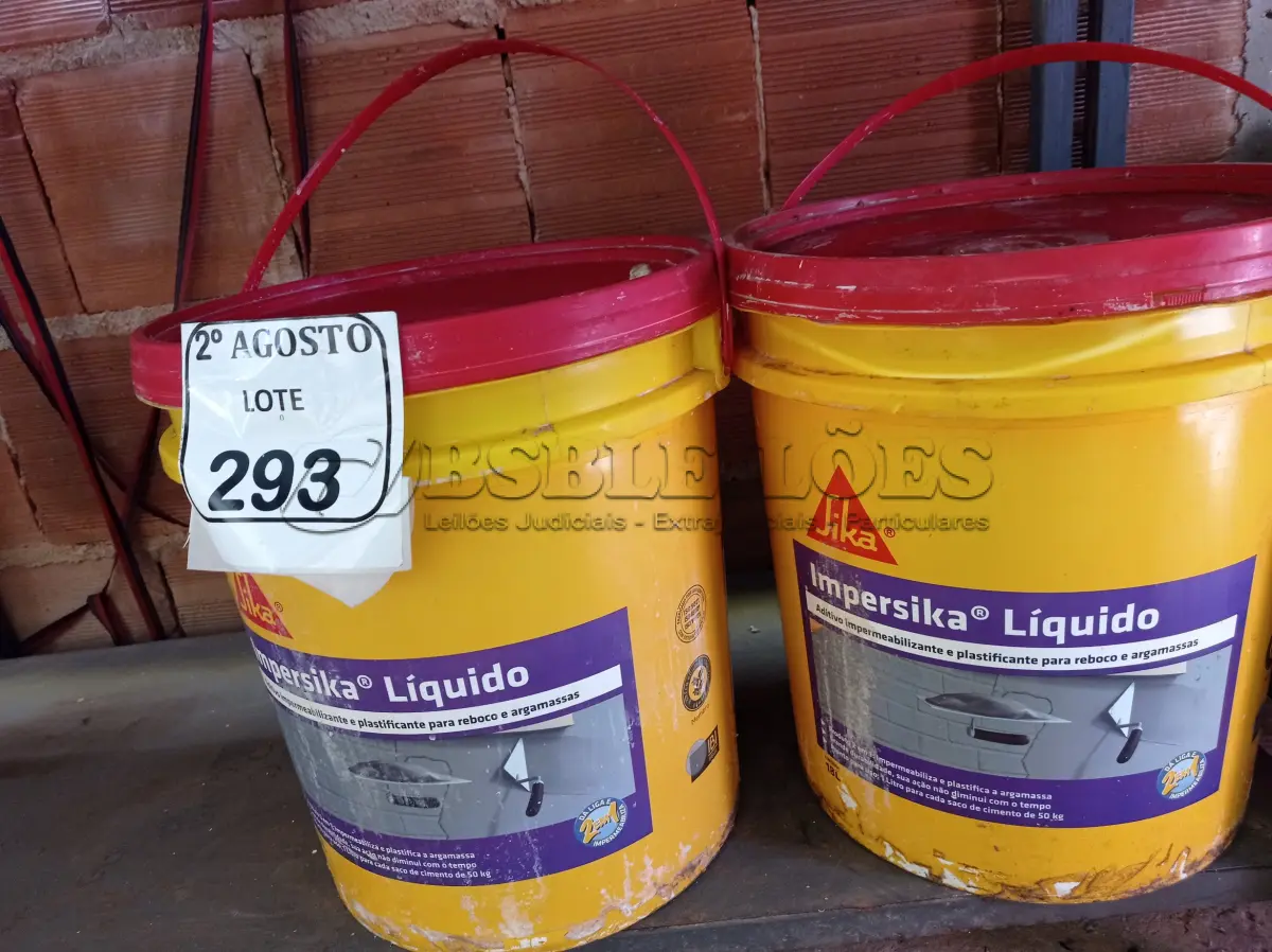 LOTE 293 - 02 BALDES DE IMPERSIKA LÍQUIDO ADITIVO PLASTIFICANTE PARA ARGAMASSA DE ASSENTAMENTO E REBOCO, 18 LITROS CADA. (NO ESTADO) ATENÇÃO! FAZER A VISITAÇÃO ANTES DE ARREMATAR, NÃO SABEMOS SE FUNCIONA. LEILÃO NÃO TEM GARANTIA E NEM DEVOLUÇÃO, SUJEITO A POSSÍVEIS AVARIAS VISÍVEIS/OCULTAS E/OU AUSÊNCIA DE COMPONENTES.