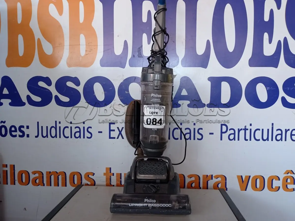 LOTE 084 - 01 ASPIRADOR DE PÓ MARCA PHILCO 220V. (NO ESTADO) ATENÇÃO! FAZER A VISITAÇÃO ANTES DE ARREMATAR, NÃO SABEMOS SE FUNCIONA. LEILÃO NÃO TEM GARANTIA E NEM DEVOLUÇÃO, SUJEITO A POSSÍVEIS AVARIAS VISÍVEIS/OCULTAS E/OU AUSÊNCIA DE COMPONENTES.