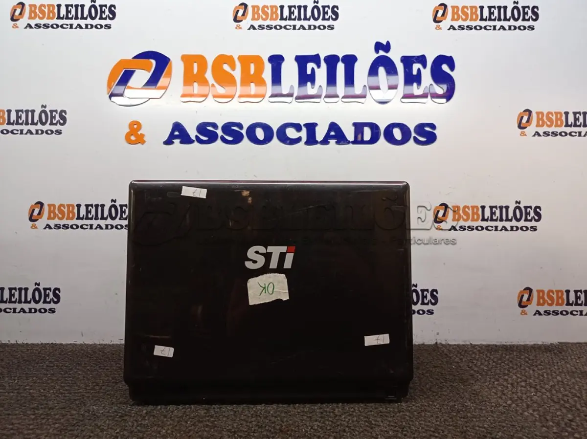 LOTE 114 - 01 NOTEBOOK STI. (NO ESTADO) ATENÇÃO! FAZER A VISITAÇÃO ANTES DE ARREMATAR, NÃO SABEMOS SE FUNCIONA. LEILÃO NÃO TEM GARANTIA E NEM DEVOLUÇÃO, SUJEITO A POSSÍVEIS AVARIAS VISÍVEIS/OCULTAS E/OU AUSÊNCIA DE COMPONENTES.