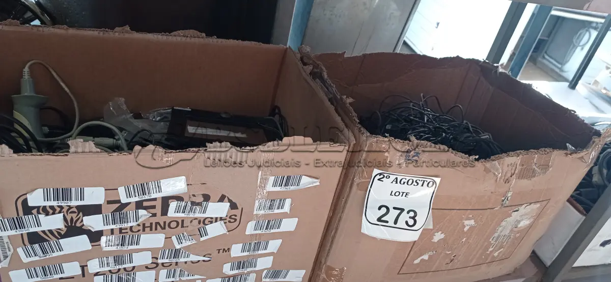 LOTE 273 - 01 LOTE COM VÁRIOS LEITORES DE CÓDIGOS DE BARRAS E MOUSES. (NO ESTADO) ATENÇÃO! FAZER A VISITAÇÃO ANTES DE ARREMATAR, NÃO SABEMOS SE FUNCIONA. LEILÃO NÃO TEM GARANTIA E NEM DEVOLUÇÃO, SUJEITO A POSSÍVEIS AVARIAS VISÍVEIS/OCULTAS E/OU AUSÊNCIA DE COMPONENTES.