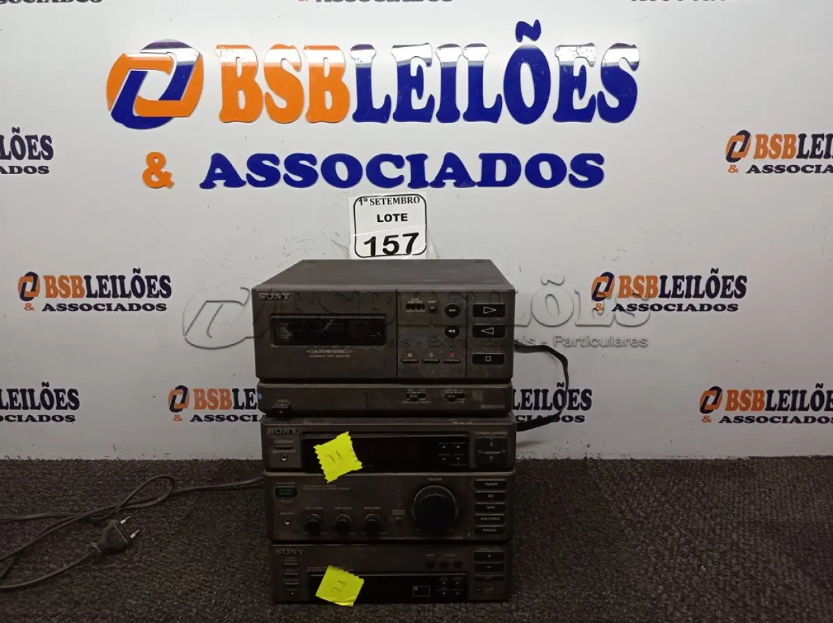 LOTE 157 - 01 AMPLIFICADOR STEREO INTEGRADO MARCA SONY MODELO TA-H200. (NO ESTADO) ATENÇÃO! FAZER A VISITAÇÃO ANTES DE ARREMATAR, NÃO SABEMOS SE FUNCIONA. LEILÃO NÃO TEM GARANTIA E NEM DEVOLUÇÃO, SUJEITO A POSSÍVEIS AVARIAS VISÍVEIS/OCULTAS E/OU AUSÊNCIA DE COMPONENTES.