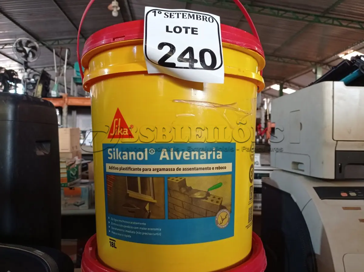LOTE 240 - 02 BALDES SIKANOL ALVENARIA ADITIVO PLASTIFICANTE PARA ARGAMASSA, ASSENTAMENTOS E REBOCO 18L CADA. (NO ESTADO) ATENÇÃO! FAZER A VISITAÇÃO ANTES DE ARREMATAR, NÃO SABEMOS SE FUNCIONA. LEILÃO NÃO TEM GARANTIA E NEM DEVOLUÇÃO, SUJEITO A POSSÍVEIS AVARIAS VISÍVEIS/OCULTAS E/OU AUSÊNCIA DE COMPONENTES.