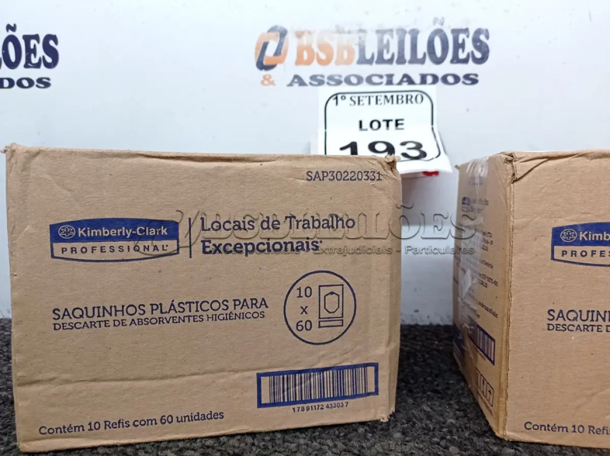 LOTE 193 - 02 CAIXAS COM SAQUINHOS PLÁSTICOS PARA DESCARTES DE ABSORVENTES, CONTEM 10 PERFIS COM 60 UNIDADES CADA. (NO ESTADO) ATENÇÃO! FAZER A VISITAÇÃO ANTES DE ARREMATAR, NÃO SABEMOS SE FUNCIONA. LEILÃO NÃO TEM GARANTIA E NEM DEVOLUÇÃO, SUJEITO A POSSÍVEIS AVARIAS VISÍVEIS/OCULTAS E/OU AUSÊNCIA DE COMPONENTES.
