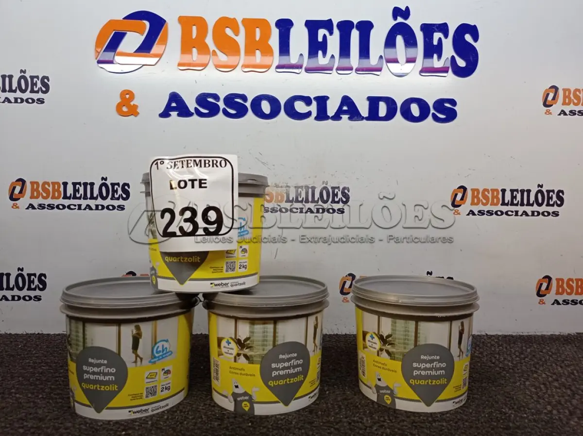 LOTE 239 - 04 BALDINHOS DE REJUNTE SUPERFINO PREMIUM QUARTZOLIT COM 2KG CADA. (NO ESTADO) ATENÇÃO! FAZER A VISITAÇÃO ANTES DE ARREMATAR, NÃO SABEMOS SE FUNCIONA. LEILÃO NÃO TEM GARANTIA E NEM DEVOLUÇÃO, SUJEITO A POSSÍVEIS AVARIAS VISÍVEIS/OCULTAS E/OU AUSÊNCIA DE COMPONENTES.