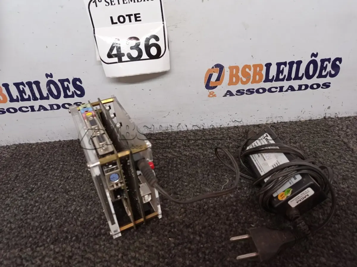 LOTE 436 - 01 CONTROLADOR MARCA ALTERA COM FONTE. (NO ESTADO) ATENÇÃO! FAZER A VISITAÇÃO ANTES DE ARREMATAR, NÃO SABEMOS SE FUNCIONA. LEILÃO NÃO TEM GARANTIA E NEM DEVOLUÇÃO, SUJEITO A POSSÍVEIS AVARIAS VISÍVEIS/OCULTAS E/OU AUSÊNCIA DE COMPONENTES.