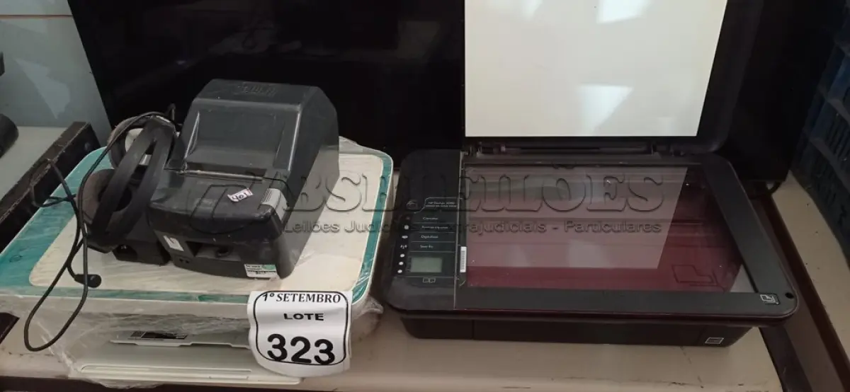 LOTE 323 - 02 IMPRESSORAS MARCA HP E 01 IMPRESSORA DE ETIQUETA. (NO ESTADO) ATENÇÃO! FAZER A VISITAÇÃO ANTES DE ARREMATAR, NÃO SABEMOS SE FUNCIONA. LEILÃO NÃO TEM GARANTIA E NEM DEVOLUÇÃO, SUJEITO A POSSÍVEIS AVARIAS VISÍVEIS/OCULTAS E/OU AUSÊNCIA DE COMPONENTES.