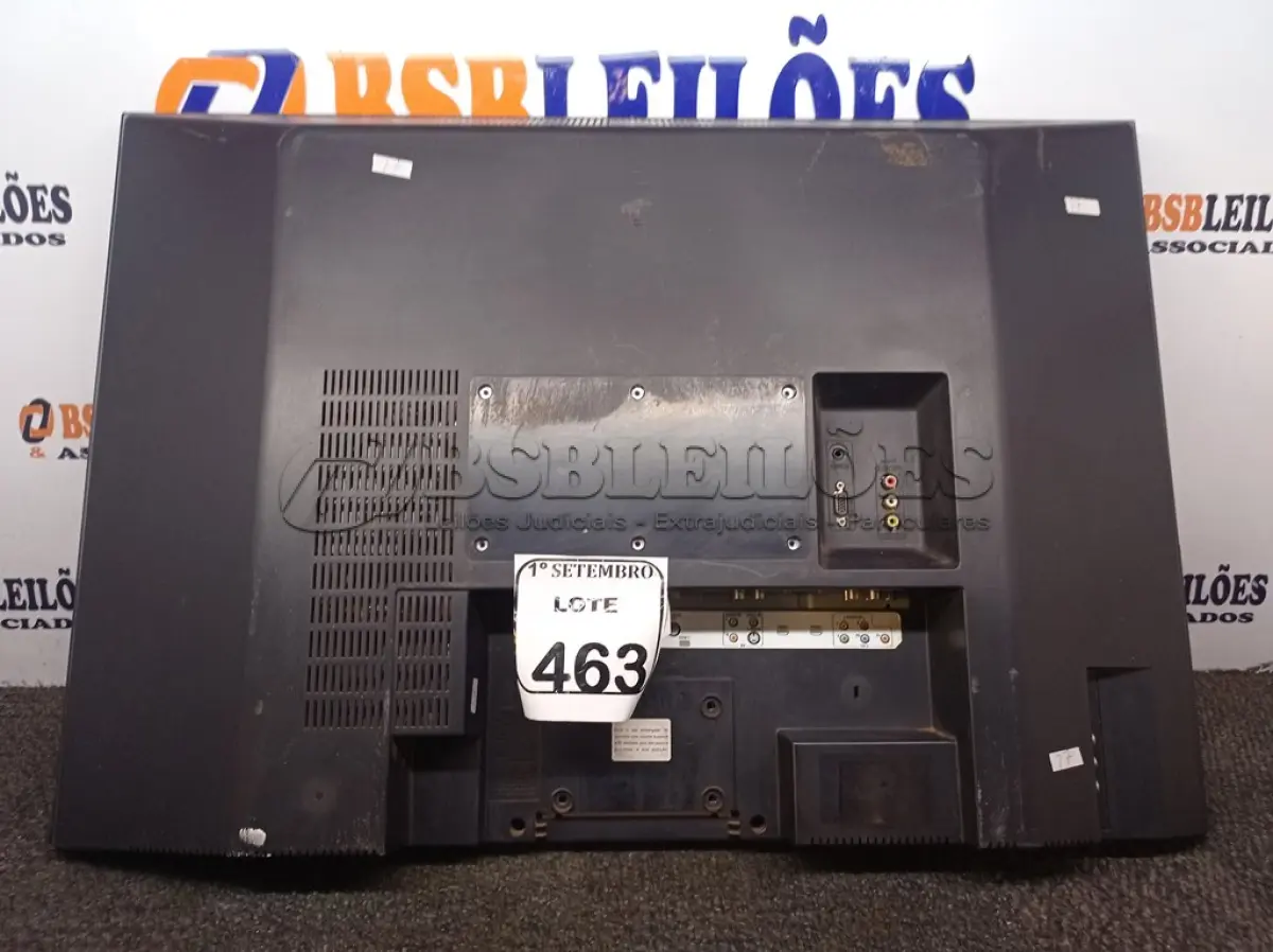 LOTE 463 - 01 TV MARCA PHILIPS. (NO ESTADO) ATENÇÃO! FAZER A VISITAÇÃO ANTES DE ARREMATAR, NÃO SABEMOS SE FUNCIONA. LEILÃO NÃO TEM GARANTIA E NEM DEVOLUÇÃO, SUJEITO A POSSÍVEIS AVARIAS VISÍVEIS/OCULTAS E/OU AUSÊNCIA DE COMPONENTES.