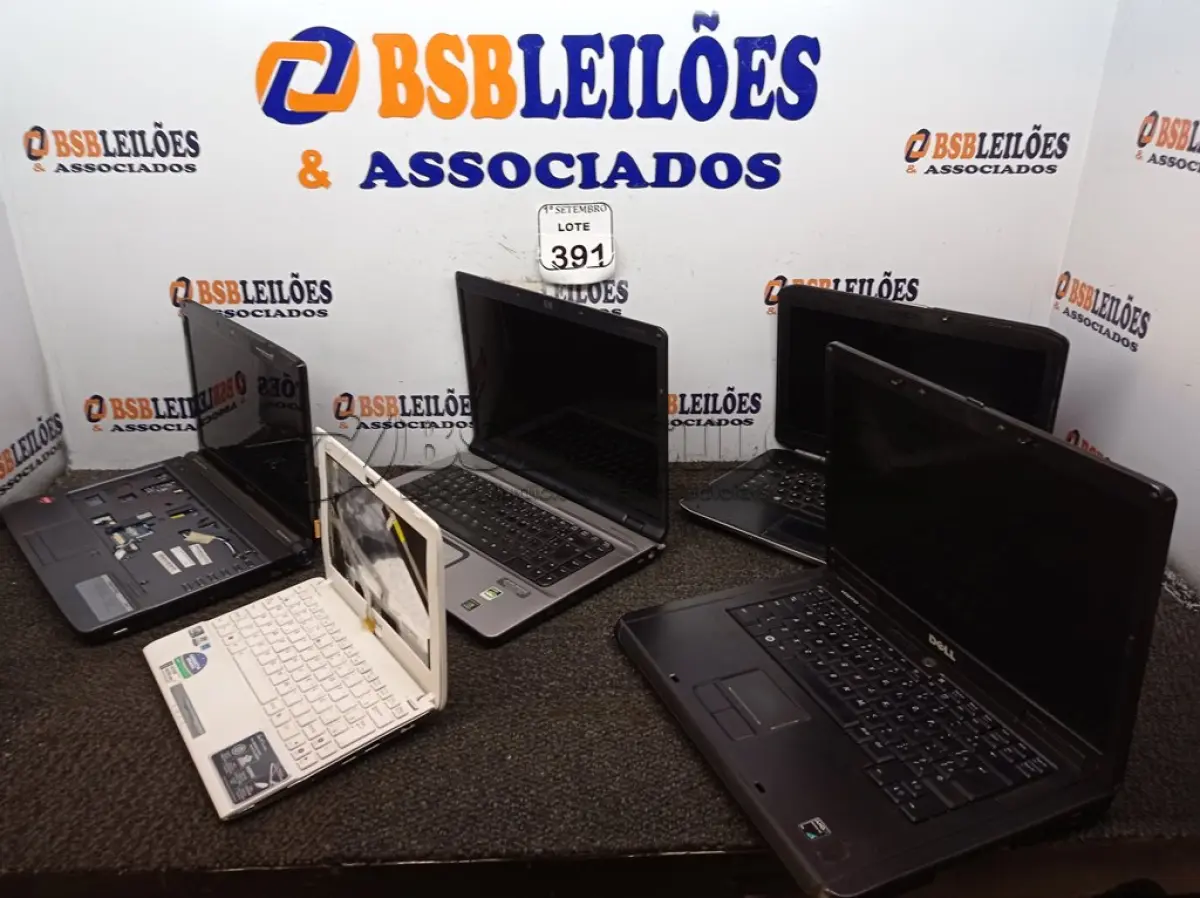 LOTE 391 - 05 NOTEBOOKS MARCAS E MODELOS DIVERSOS PARA A RETIRADA DE PEÇAS. (NO ESTADO) ATENÇÃO! FAZER A VISITAÇÃO ANTES DE ARREMATAR, NÃO SABEMOS SE FUNCIONA. LEILÃO NÃO TEM GARANTIA E NEM DEVOLUÇÃO, SUJEITO A POSSÍVEIS AVARIAS VISÍVEIS/OCULTAS E/OU AUSÊNCIA DE COMPONENTES.
