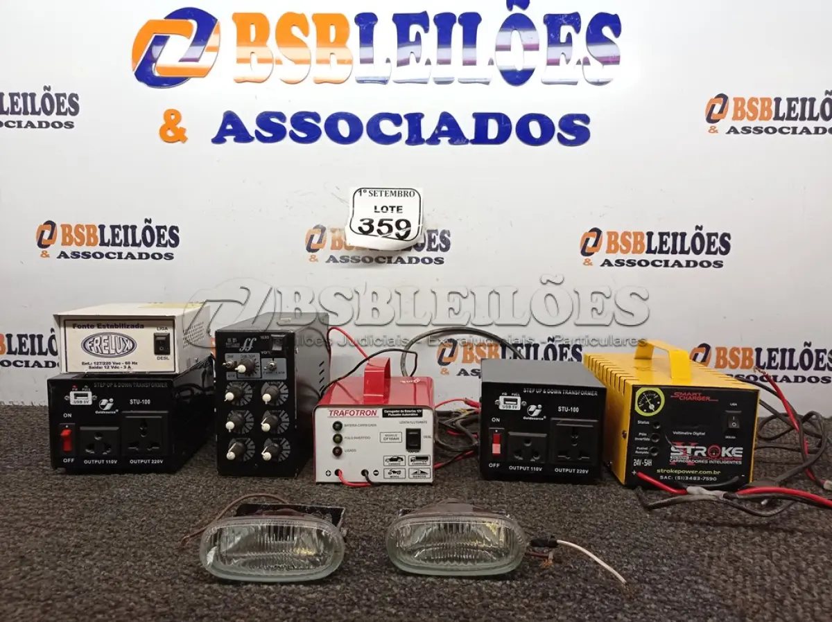LOTE 359 - 01 LOTE COM DIVERSAS FONTES ESTABILIZADAS E APARELHOS ELETRÔNICOS DIVERSAS. (NO ESTADO) ATENÇÃO! FAZER A VISITAÇÃO ANTES DE ARREMATAR, NÃO SABEMOS SE FUNCIONA. LEILÃO NÃO TEM GARANTIA E NEM DEVOLUÇÃO, SUJEITO A POSSÍVEIS AVARIAS VISÍVEIS/OCULTAS E/OU AUSÊNCIA DE COMPONENTES.