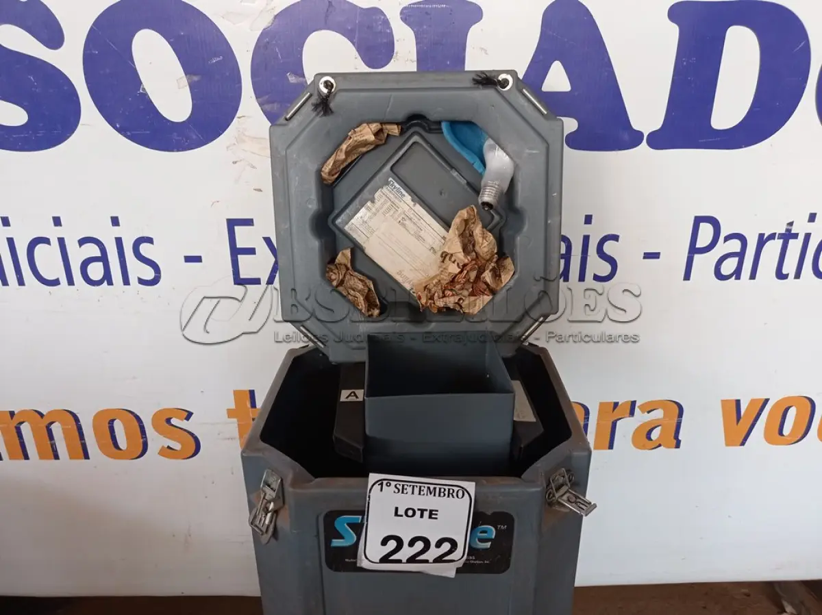 LOTE 222 - 01 PAINEL PARA ESTANDE PARA EVENTOS (NO ESTADO) ATENÇÃO! FAZER A VISITAÇÃO ANTES DE ARREMATAR, NÃO SABEMOS SE FUNCIONA. LEILÃO NÃO TEM GARANTIA E NEM DEVOLUÇÃO, SUJEITO A POSSÍVEIS AVARIAS VISÍVEIS/OCULTAS E/OU AUSÊNCIA DE COMPONENTES.