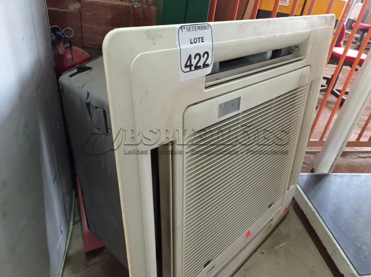 LOTE 422 - 01 EVAPORADORA DE TETO K7 MARCA YORK. (NO ESTADO) ATENÇÃO! FAZER A VISITAÇÃO ANTES DE ARREMATAR, NÃO SABEMOS SE FUNCIONA. LEILÃO NÃO TEM GARANTIA E NEM DEVOLUÇÃO, SUJEITO A POSSÍVEIS AVARIAS VISÍVEIS/OCULTAS E/OU AUSÊNCIA DE COMPONENTES.