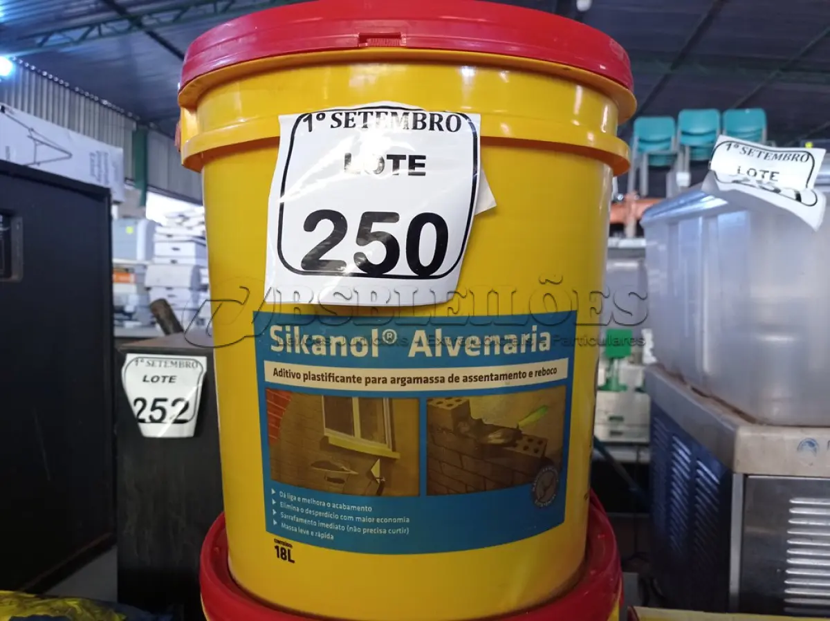 LOTE 250 - 02 BALDES SIKANOL ALVENARIA ADITIVO PLASTIFICANTE PARA ARGAMASSA, ASSENTAMENTOS E REBOCO 18L CADA. (NO ESTADO) ATENÇÃO! FAZER A VISITAÇÃO ANTES DE ARREMATAR, NÃO SABEMOS SE FUNCIONA. LEILÃO NÃO TEM GARANTIA E NEM DEVOLUÇÃO, SUJEITO A POSSÍVEIS AVARIAS VISÍVEIS/OCULTAS E/OU AUSÊNCIA DE COMPONENTES.