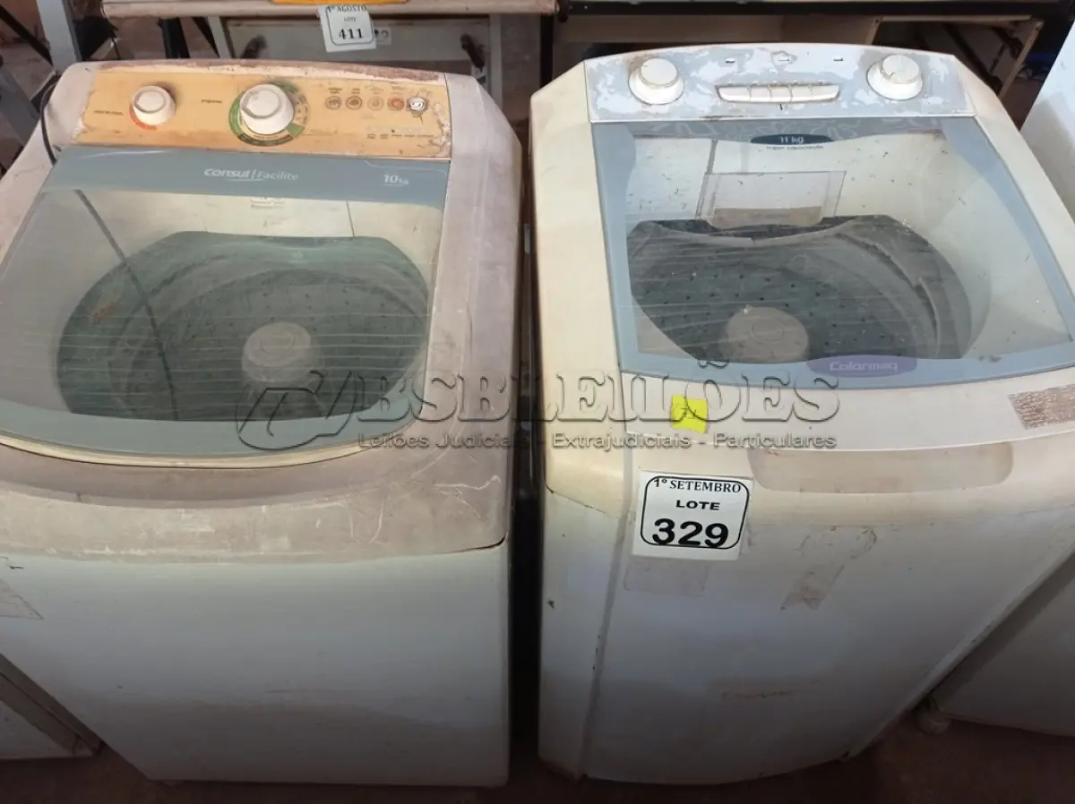 LOTE 329 - 01 LAVA ROUPAS SENDO UMA MARCA CONSUL 10 KG E UMA COLORMAQ 11KG.  (NO ESTADO) ATENÇÃO! FAZER A VISITAÇÃO ANTES DE ARREMATAR, NÃO SABEMOS SE FUNCIONA. LEILÃO NÃO TEM GARANTIA E NEM DEVOLUÇÃO, SUJEITO A POSSÍVEIS AVARIAS VISÍVEIS/OCULTAS E/OU AUSÊNCIA DE COMPONENTES.