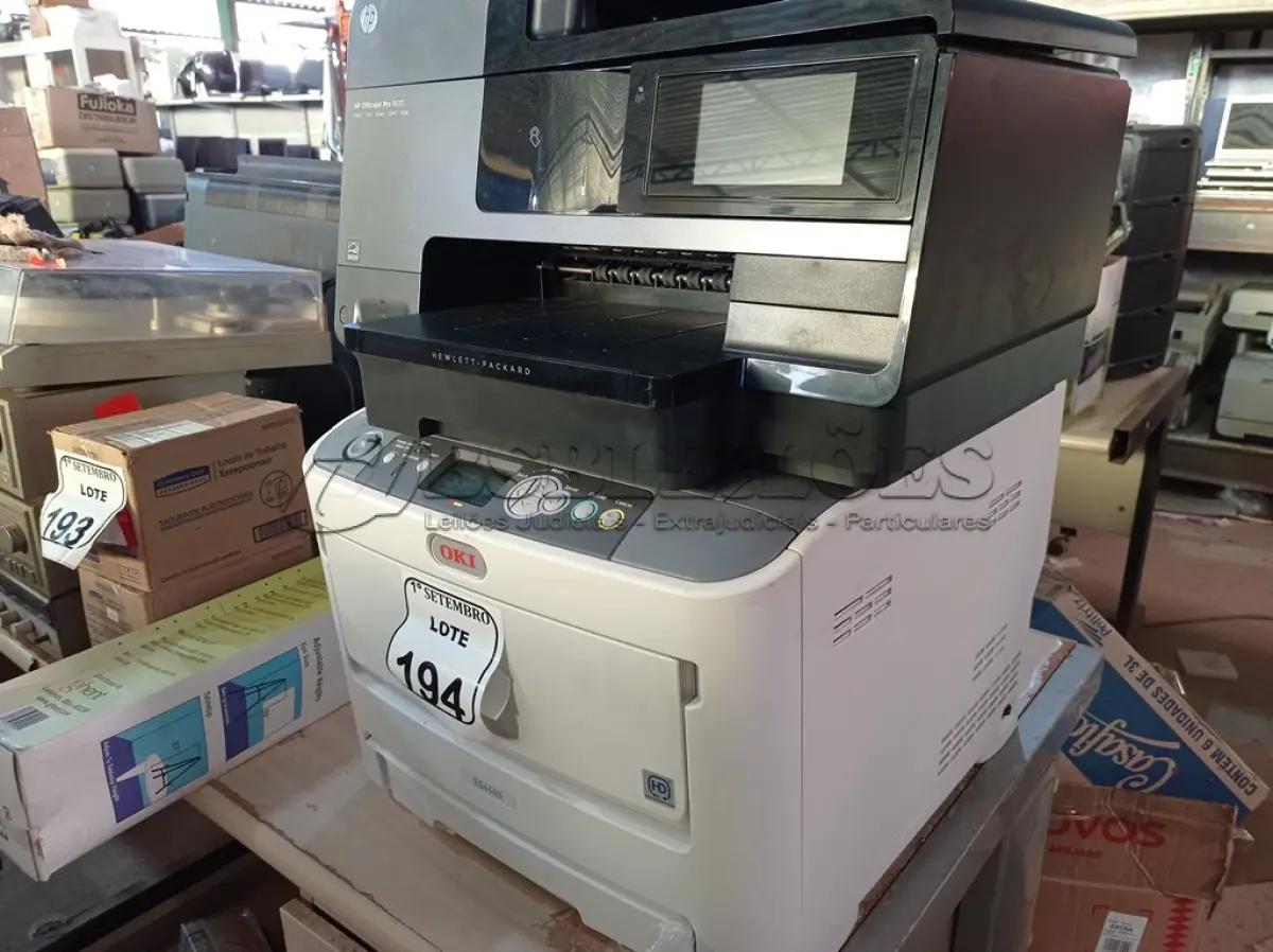 LOTE 194 - 01 IMPRESSORA COLORIDA MARCA OKI E 01 IMPRESSORA MULTIFUNCIONAL MARCA HP MODELO 8620. (NO ESTADO) ATENÇÃO! FAZER A VISITAÇÃO ANTES DE ARREMATAR, NÃO SABEMOS SE FUNCIONA. LEILÃO NÃO TEM GARANTIA E NEM DEVOLUÇÃO, SUJEITO A POSSÍVEIS AVARIAS VISÍVEIS/OCULTAS E/OU AUSÊNCIA DE COMPONENTES.
