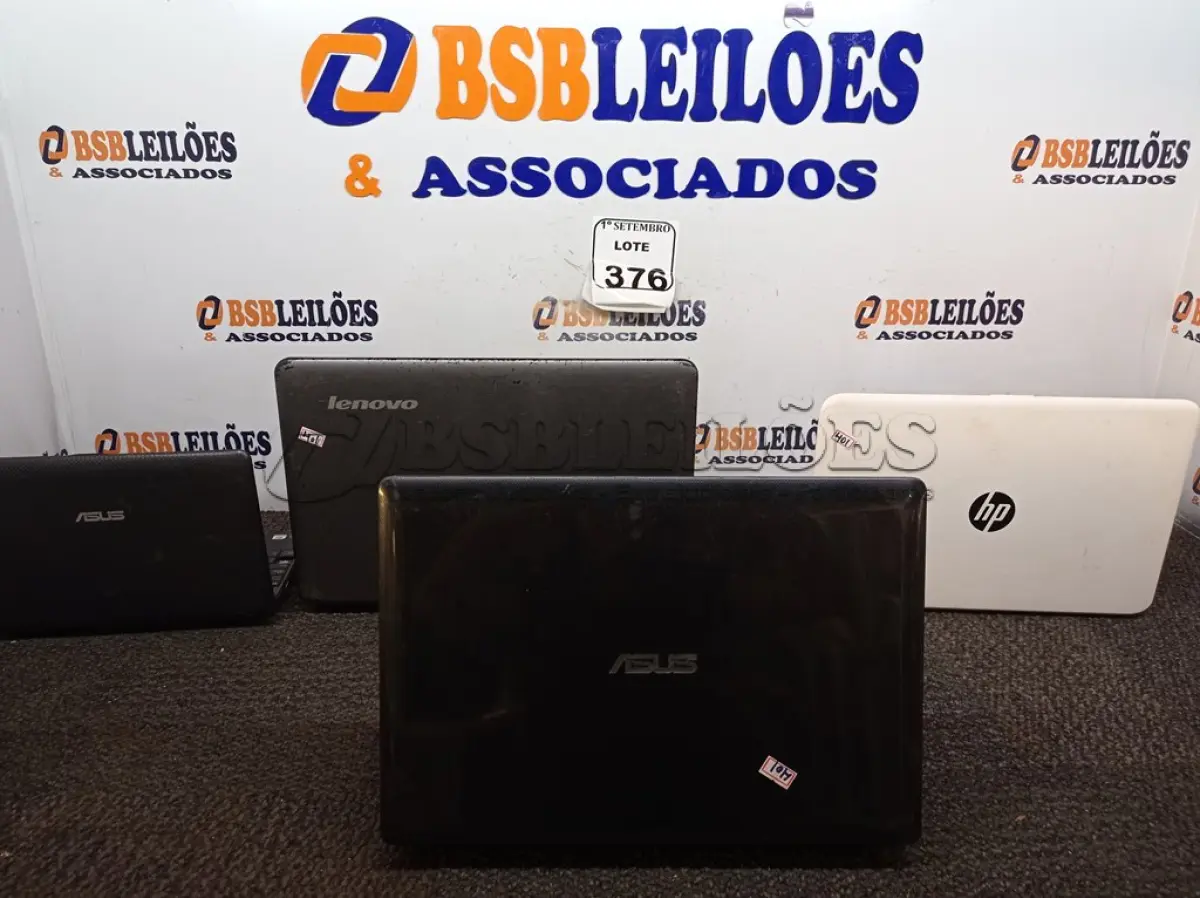 LOTE 376 - 04 NOTEBOOKS PARA A RETIRADA DE PEÇAS MARCAS E MODELOS DIVERSOS. (NO ESTADO) ATENÇÃO! FAZER A VISITAÇÃO ANTES DE ARREMATAR, NÃO SABEMOS SE FUNCIONA. LEILÃO NÃO TEM GARANTIA E NEM DEVOLUÇÃO, SUJEITO A POSSÍVEIS AVARIAS VISÍVEIS/OCULTAS E/OU AUSÊNCIA DE COMPONENTES.