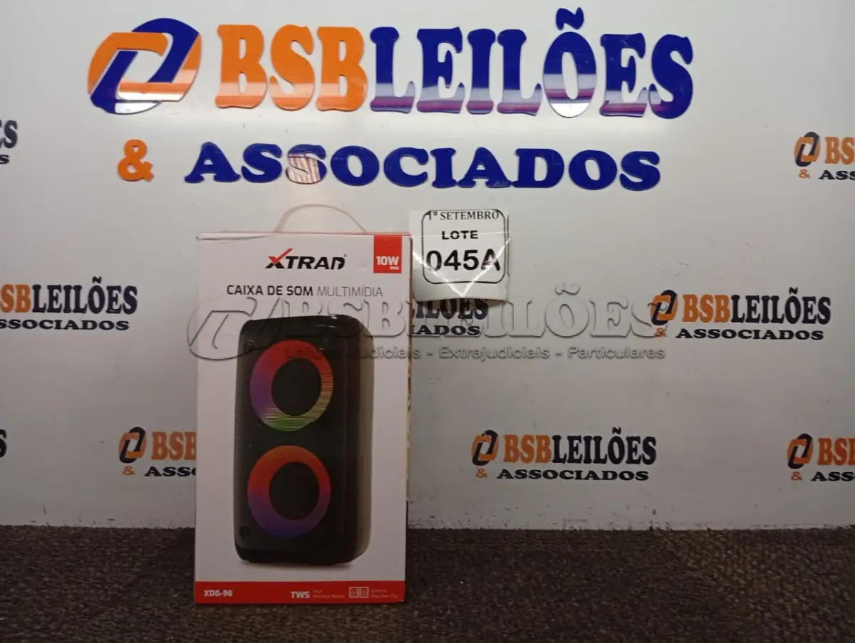 LOTE 045 - 01 CAIXA DE SOM MULTIMÍDIA SEM FIO MARCA XTRAD MODELO XDG-96 (NOVO) (NO ESTADO) ATENÇÃO! FAZER A VISITAÇÃO ANTES DE ARREMATAR, NÃO SABEMOS SE FUNCIONA. LEILÃO NÃO TEM GARANTIA E NEM DEVOLUÇÃO, SUJEITO A POSSÍVEIS AVARIAS VISÍVEIS/OCULTAS E/OU AUSÊNCIA DE COMPONENTES.