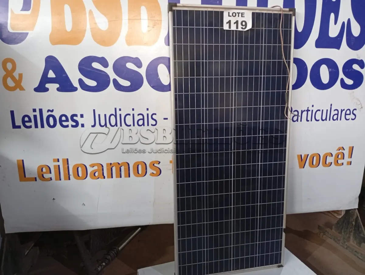 LOTE 119 - 01 – PLACA ENERGIA SOLAR (NO ESTADO, NÃO SABEMOS SE FUNCIONA. LEILÃO NÃO TEM GARANTIA E NEM DEVOLUÇÃO, SUJEITO A POSSÍVEIS AVARIAS VISÍVEIS/OCULTAS E/OU AUSÊNCIA DE COMPONENTES)