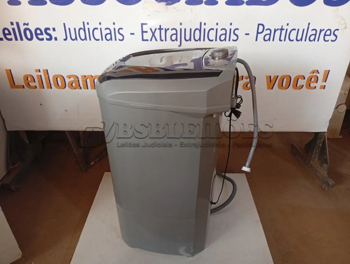 LOTE 194 - 01 - LAVADORA COLORMAQ 10KG 110V (NO ESTADO, NÃO SABEMOS SE FUNCIONA. LEILÃO NÃO TEM GARANTIA E NEM DEVOLUÇÃO, SUJEITO A POSSÍVEIS AVARIAS VISÍVEIS/OCULTAS E/OU AUSÊNCIA DE COMPONENTES)