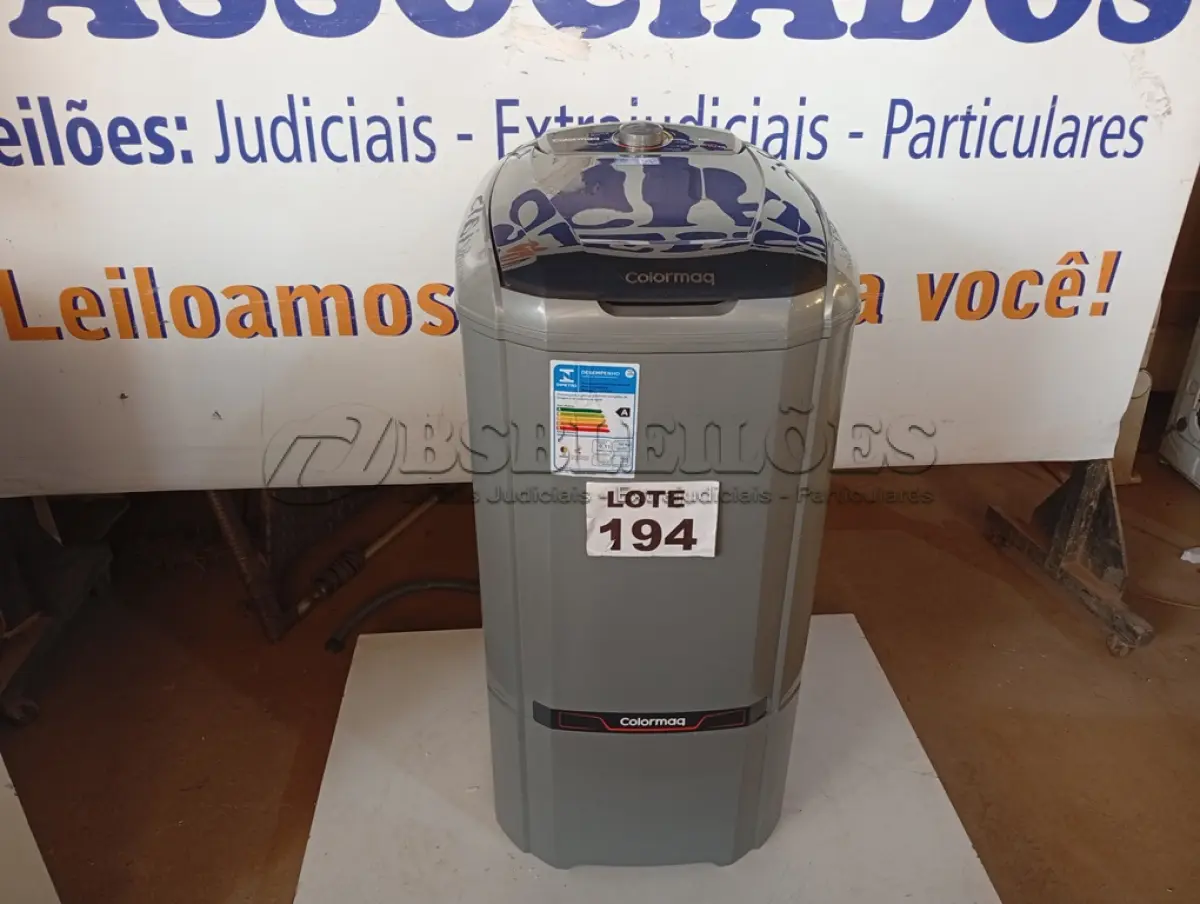 LOTE 194 - 01 - LAVADORA COLORMAQ 10KG 110V (NO ESTADO, NÃO SABEMOS SE FUNCIONA. LEILÃO NÃO TEM GARANTIA E NEM DEVOLUÇÃO, SUJEITO A POSSÍVEIS AVARIAS VISÍVEIS/OCULTAS E/OU AUSÊNCIA DE COMPONENTES)