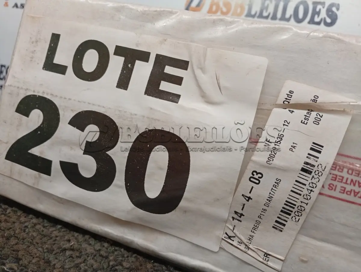 LOTE 230 - 01 - PASTILHA FREIO DIANT/TRAS MB 1938 SCANIA 114 - LONAFLEX P116 (NO ESTADO, NÃO SABEMOS SE FUNCIONA. LEILÃO NÃO TEM GARANTIA E NEM DEVOLUÇÃO, SUJEITO A POSSÍVEIS AVARIAS VISÍVEIS/OCULTAS E/OU AUSÊNCIA DE COMPONENTES)