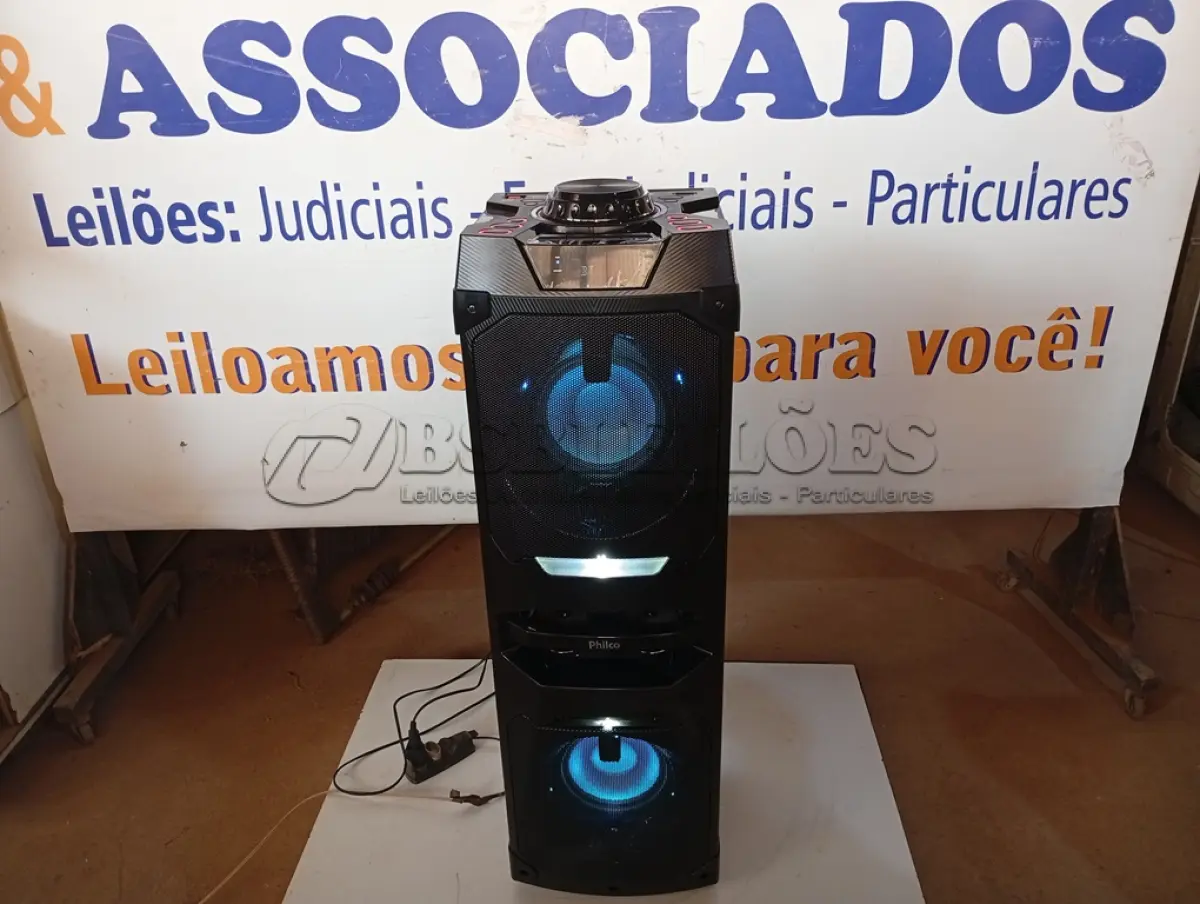 LOTE 076 - 01 - CAIXA DE SOM PHILCO PCX16000 1600W PRETO - BIVOLT (NO ESTADO, NÃO SABEMOS SE FUNCIONA. LEILÃO NÃO TEM GARANTIA E NEM DEVOLUÇÃO, SUJEITO A POSSÍVEIS AVARIAS VISÍVEIS/OCULTAS E/OU AUSÊNCIA DE COMPONENTES)