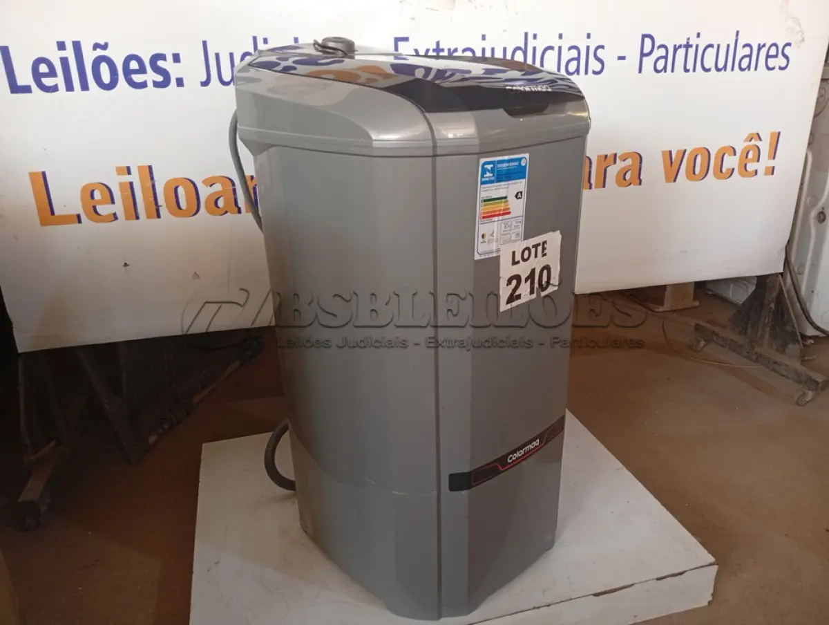 LOTE 210 - 01 - LAVADORA COLORMAQ 10KG 110V (NO ESTADO, NÃO SABEMOS SE FUNCIONA. LEILÃO NÃO TEM GARANTIA E NEM DEVOLUÇÃO, SUJEITO A POSSÍVEIS AVARIAS VISÍVEIS/OCULTAS E/OU AUSÊNCIA DE COMPONENTES)
