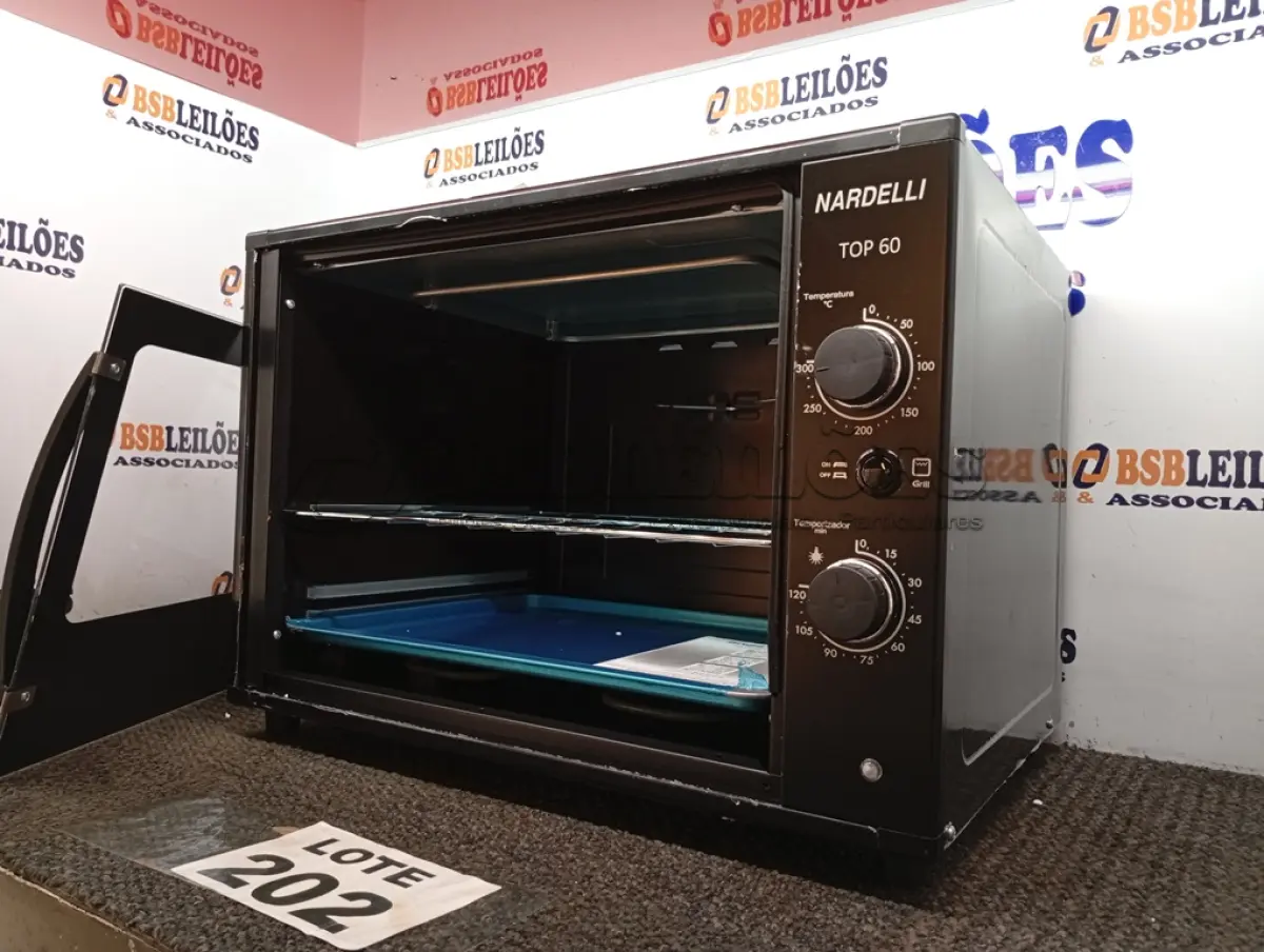 LOTE 202 - 01 - FORNO ELÉTRICO 60 LITROS NARDELLI TOP60 127V PRETO (NO ESTADO, NÃO SABEMOS SE FUNCIONA. LEILÃO NÃO TEM GARANTIA E NEM DEVOLUÇÃO, SUJEITO A POSSÍVEIS AVARIAS VISÍVEIS/OCULTAS E/OU AUSÊNCIA DE COMPONENTES)