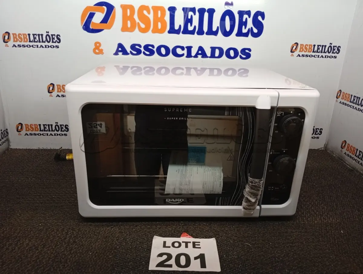 LOTE 201 - 01 - FORNO DE BANCADA ELÉTRICO BRANCO COM GRILL DOURADOR DAKO SUPREME 44 LITROS 110V (NO ESTADO, NÃO SABEMOS SE FUNCIONA. LEILÃO NÃO TEM GARANTIA E NEM DEVOLUÇÃO, SUJEITO A POSSÍVEIS AVARIAS VISÍVEIS/OCULTAS E/OU AUSÊNCIA DE COMPONENTES)