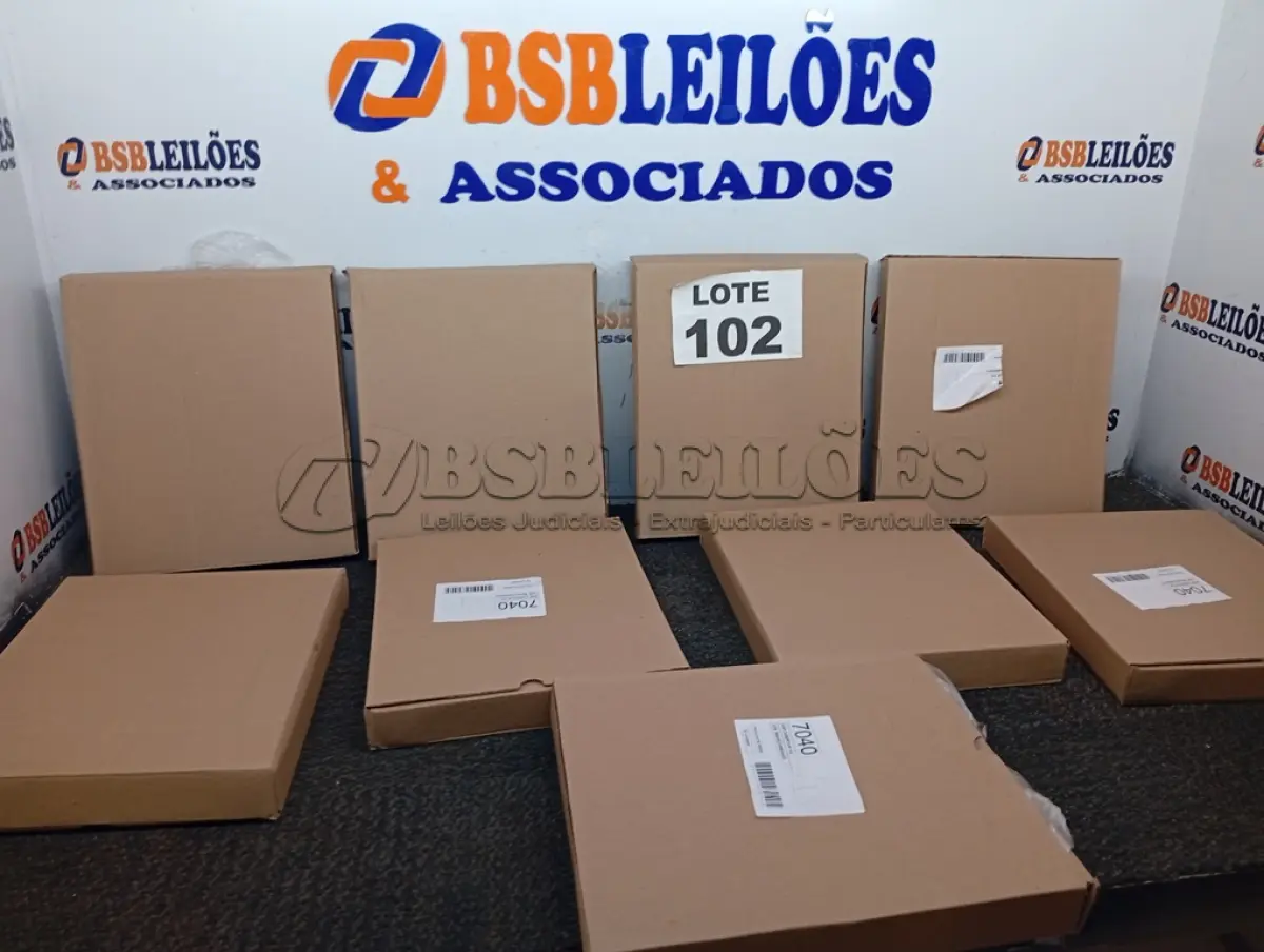 LOTE 102 - 09 - DISPENSER PARA PROTETOR DE ASSENTO SANITÁRIO (NO ESTADO, NÃO SABEMOS SE FUNCIONA. LEILÃO NÃO TEM GARANTIA E NEM DEVOLUÇÃO, SUJEITO A POSSÍVEIS AVARIAS VISÍVEIS/OCULTAS E/OU AUSÊNCIA DE COMPONENTES)