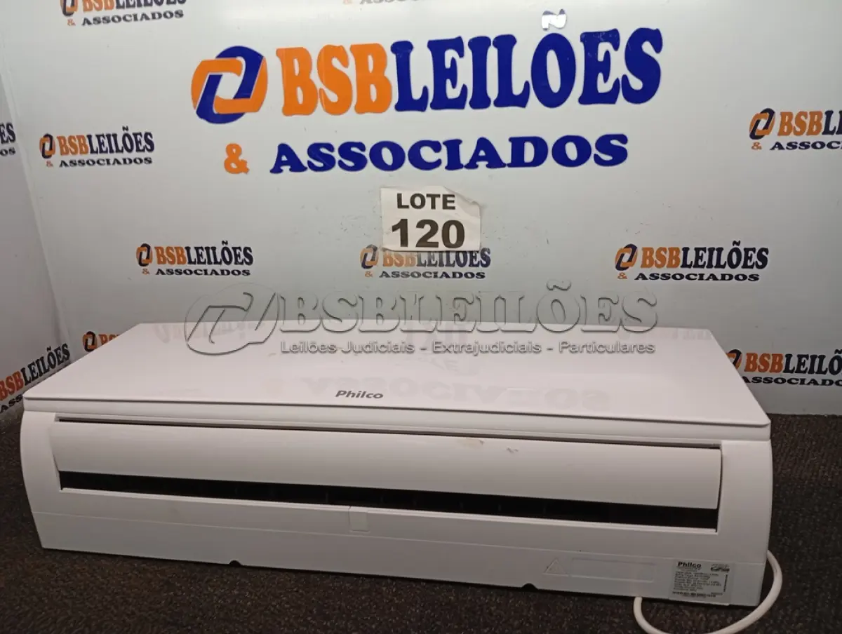 LOTE 120 - 01 – EVAPORADORA 12000 BTUS 220V PHILCO (NO ESTADO, NÃO SABEMOS SE FUNCIONA. LEILÃO NÃO TEM GARANTIA E NEM DEVOLUÇÃO, SUJEITO A POSSÍVEIS AVARIAS VISÍVEIS/OCULTAS E/OU AUSÊNCIA DE COMPONENTES)