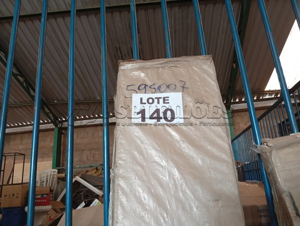 LOTE 140 - 01 - ARMÁRIO MULTIUSO 4 PORTAS DUETO DORIPEL (NO ESTADO, NÃO SABEMOS SE FUNCIONA. LEILÃO NÃO TEM GARANTIA E NEM DEVOLUÇÃO, SUJEITO A POSSÍVEIS AVARIAS VISÍVEIS/OCULTAS E/OU AUSÊNCIA DE COMPONENTES)
