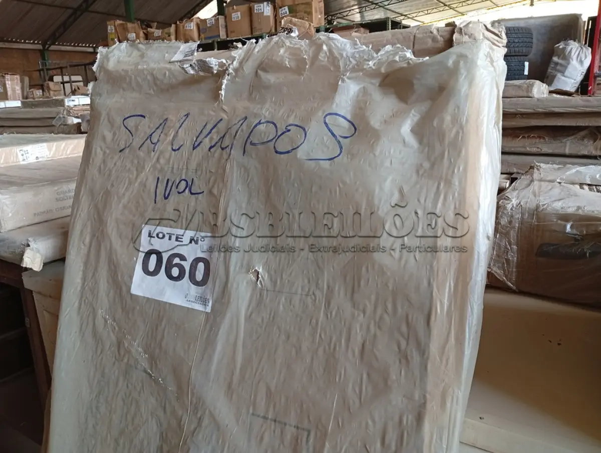 LOTE 060 - 01 - ARMÁRIO LAVANDERIA MULTIUSO 2 PORTAS MULTIMÓVEIS MP5017 BRANCO (NO ESTADO, NÃO SABEMOS SE FUNCIONA. LEILÃO NÃO TEM GARANTIA E NEM DEVOLUÇÃO, SUJEITO A POSSÍVEIS AVARIAS VISÍVEIS/OCULTAS E/OU AUSÊNCIA DE COMPONENTES)