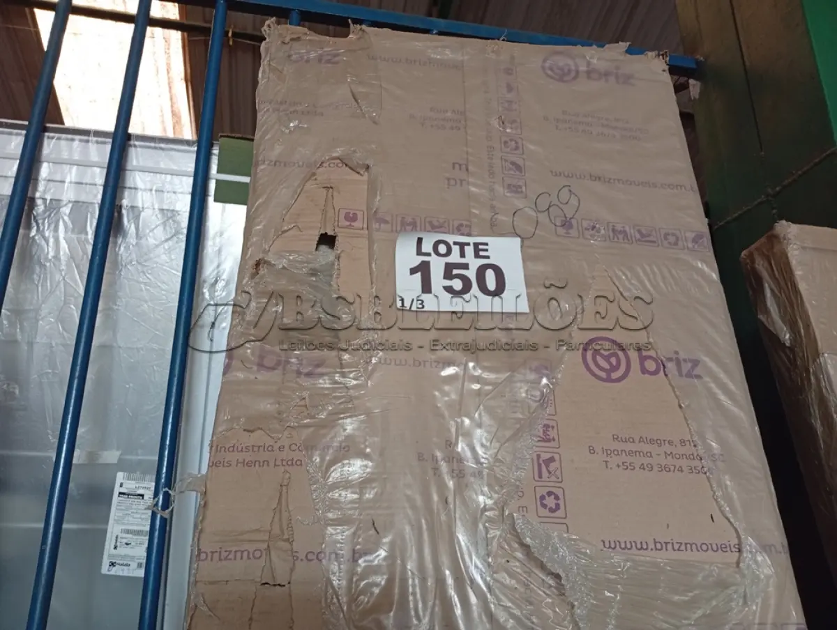 LOTE 150 - 01 - GUARDA ROUPEIRO 3 PORTAS NATURE (NO ESTADO, NÃO SABEMOS SE FUNCIONA. LEILÃO NÃO TEM GARANTIA E NEM DEVOLUÇÃO, SUJEITO A POSSÍVEIS AVARIAS VISÍVEIS/OCULTAS E/OU AUSÊNCIA DE COMPONENTES)