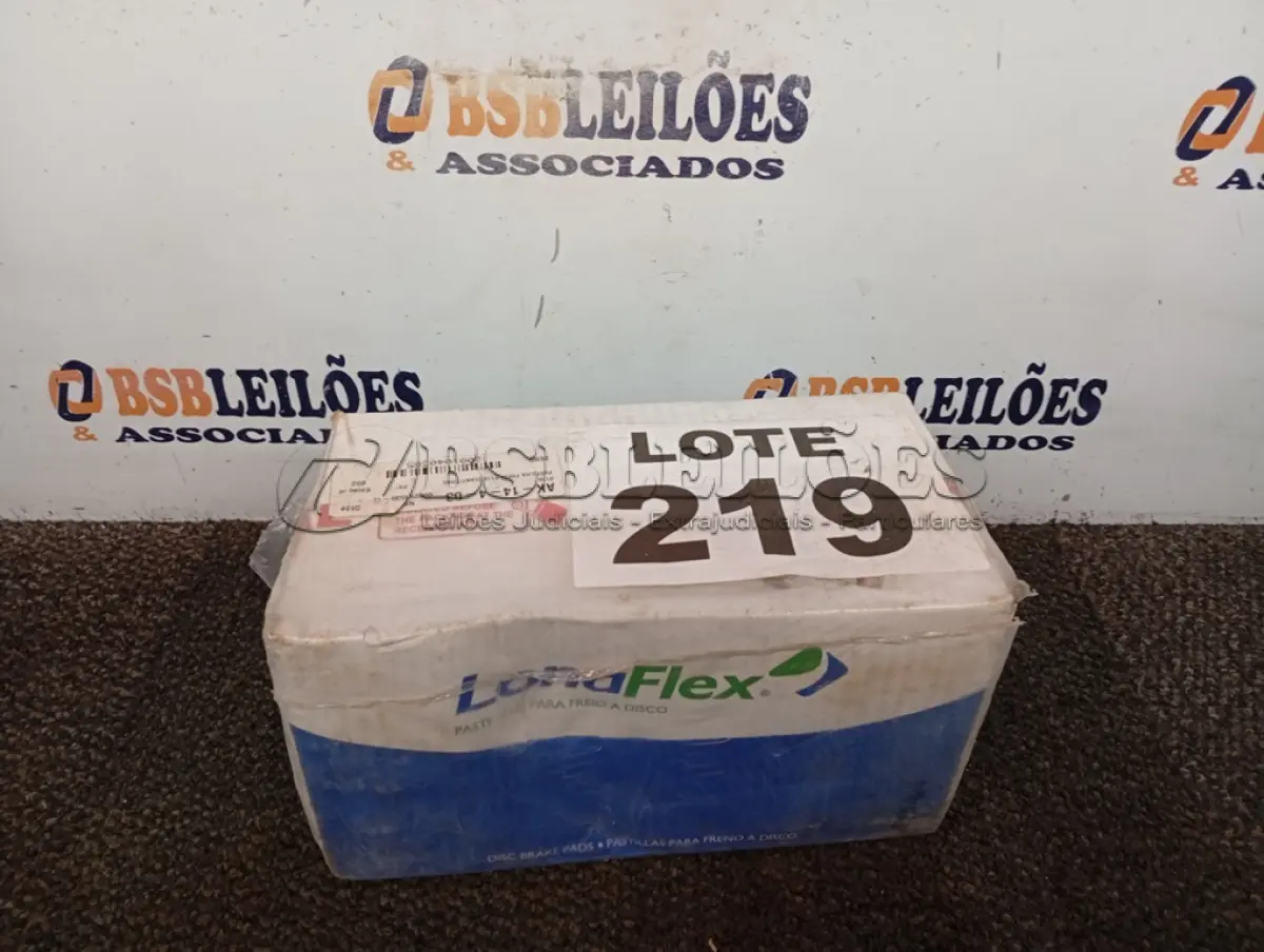 LOTE 219 - 01 - PASTILHA FREIO DIANT/TRAS MB 1938 SCANIA 114 - LONAFLEX P116 (NO ESTADO, NÃO SABEMOS SE FUNCIONA. LEILÃO NÃO TEM GARANTIA E NEM DEVOLUÇÃO, SUJEITO A POSSÍVEIS AVARIAS VISÍVEIS/OCULTAS E/OU AUSÊNCIA DE COMPONENTES)
