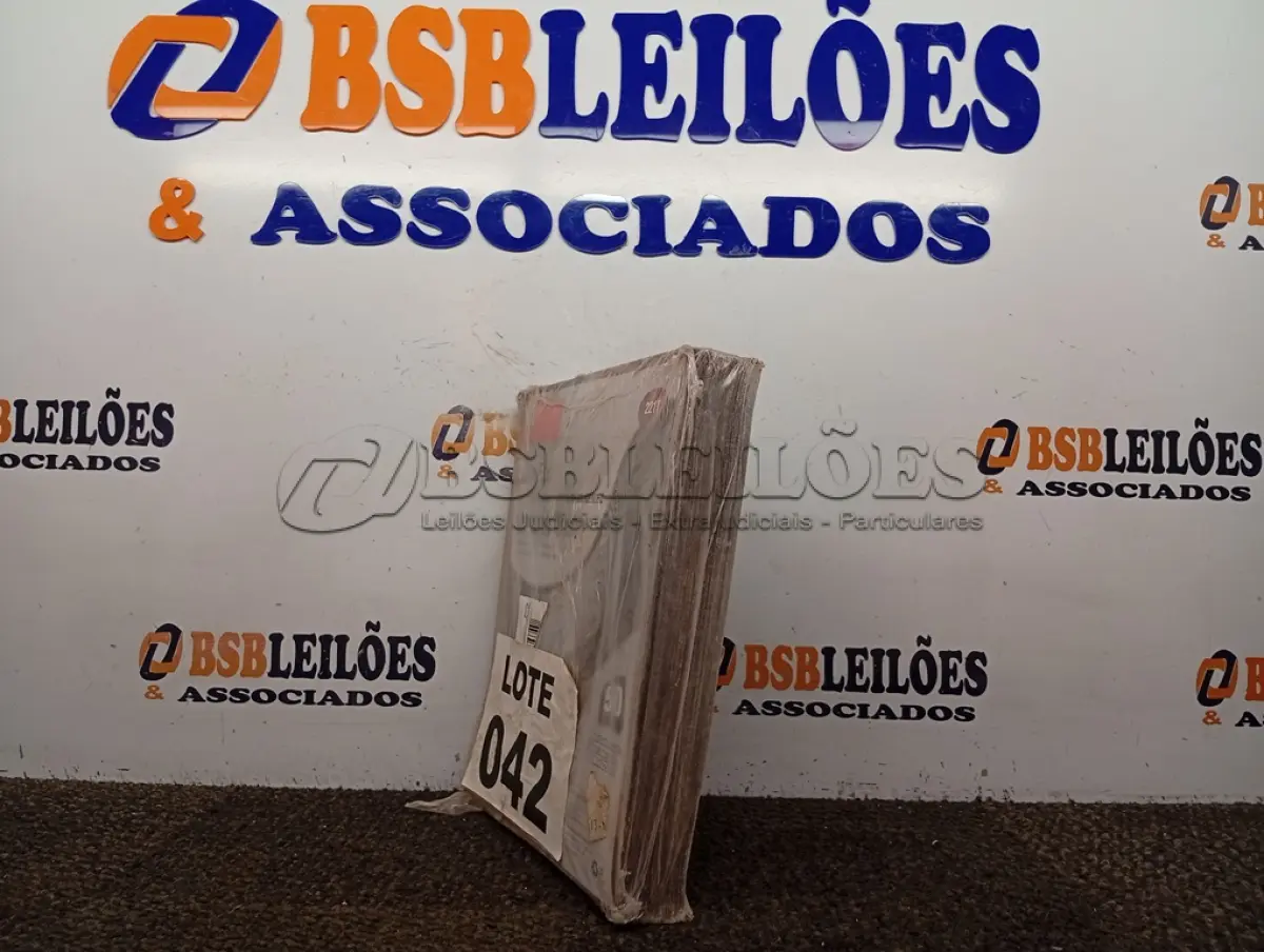 LOTE 042 - 50 - FOLHAS LIXA FERRO 221T GRÃO P100 225X275MM (NO ESTADO, NÃO SABEMOS SE FUNCIONA. LEILÃO NÃO TEM GARANTIA E NEM DEVOLUÇÃO, SUJEITO A POSSÍVEIS AVARIAS VISÍVEIS/OCULTAS E/OU AUSÊNCIA DE COMPONENTES)